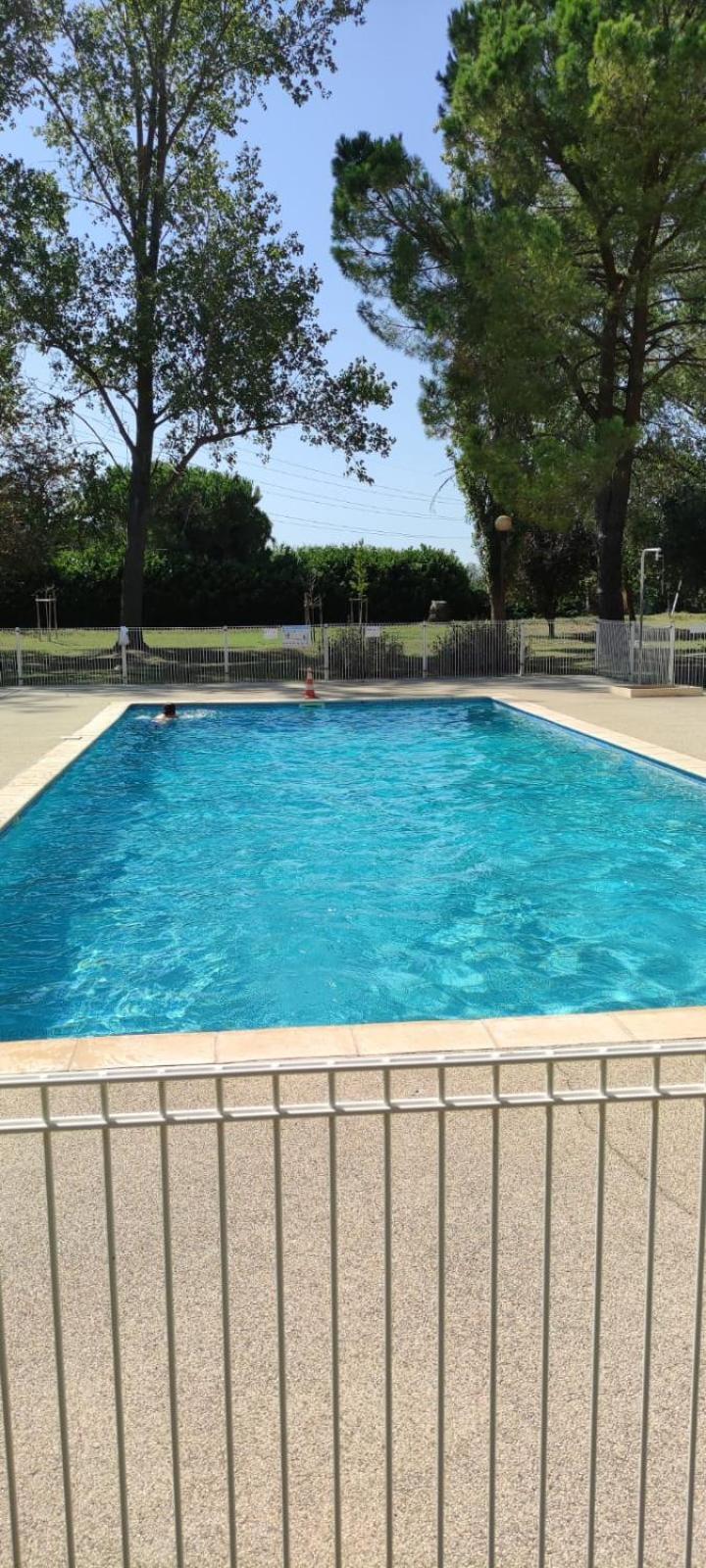 Appartement Residence De Vacances Les Hameaux De Camargue 阿爾勒 外观 照片